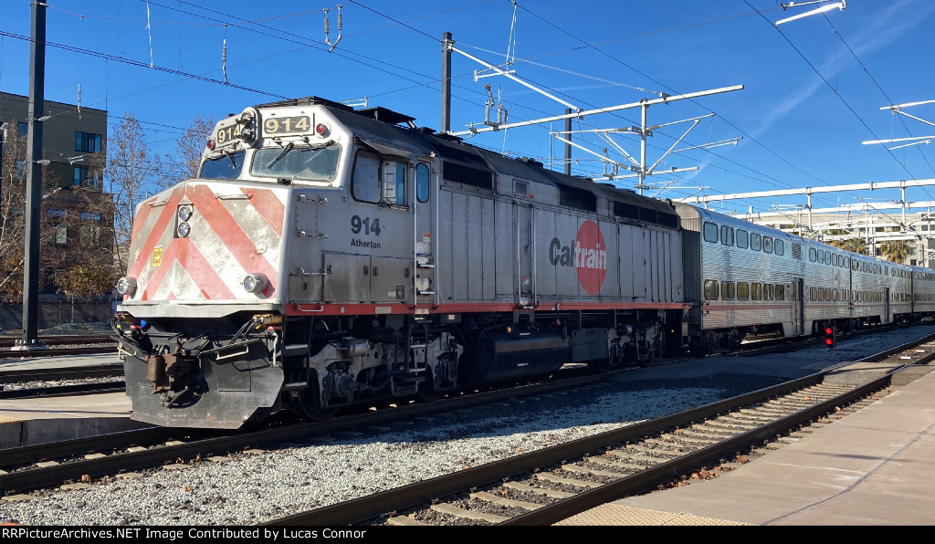 Caltrain 914